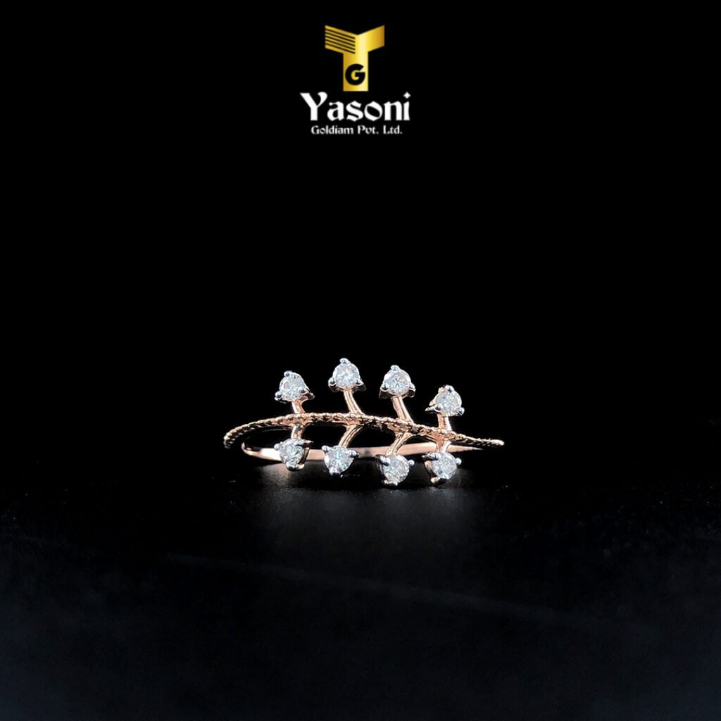 Petal Pattern Diamond Ring