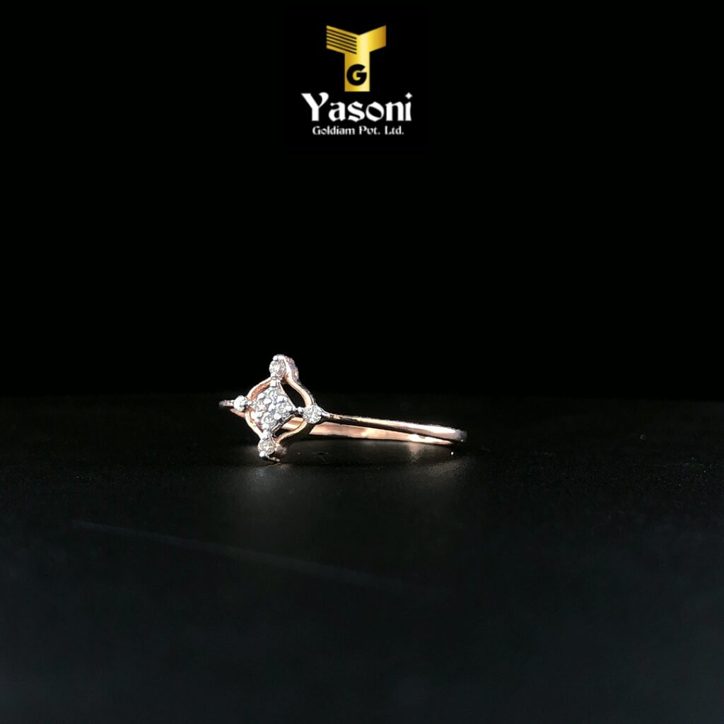 Sparkle diamond ring