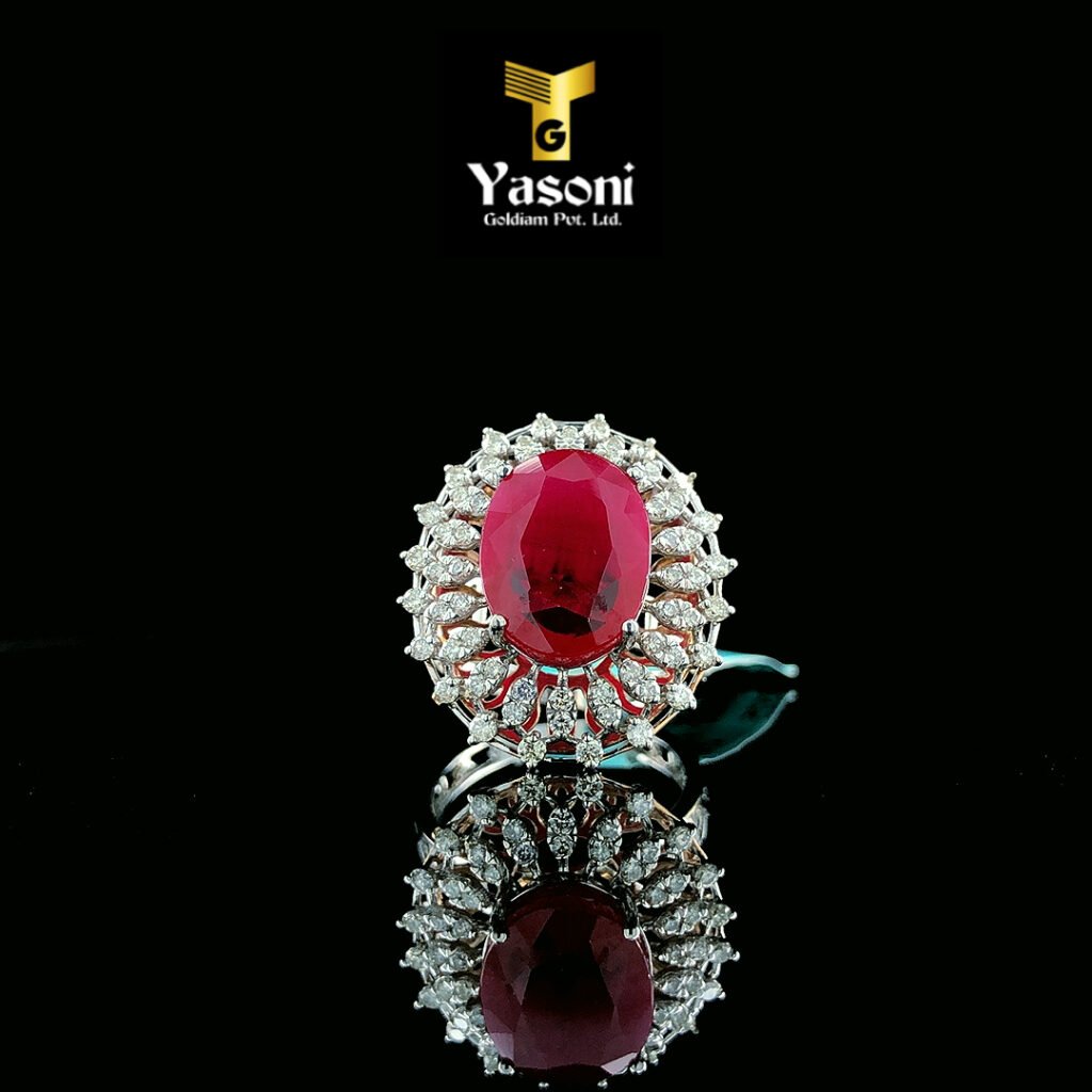 LADIES GEMSTONE COCKTAIL RING